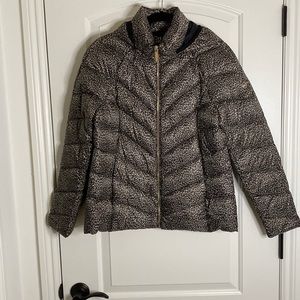Michael Kors leopard print packable heard it down puffer coat. Size medium